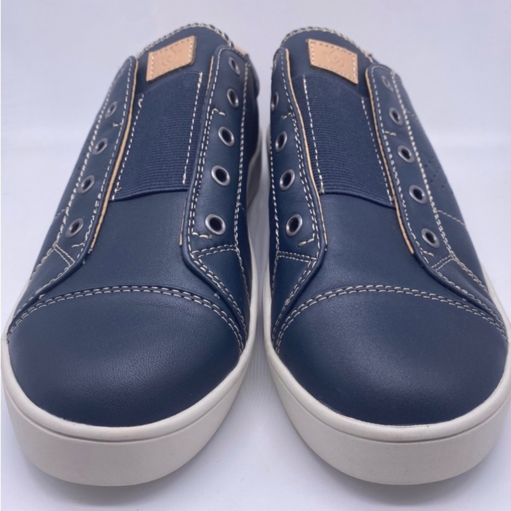 Spenco Malibu Lux Leather Slip On Sneaker Ink Blue Size 8.5 Wide Comfort Shoe